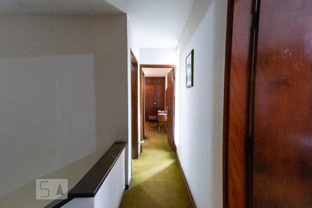 Casa à venda com 150m², 3 quartos e 4 vagas Casa à venda com 150m², 3 quartos e 4 vagasCorredor