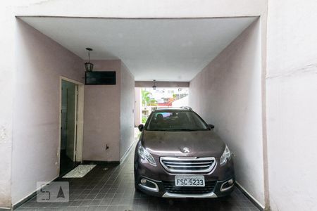 Casa à venda com 150m², 3 quartos e 4 vagas Casa à venda com 150m², 3 quartos e 4 vagasVista do Quarto de Serviço
