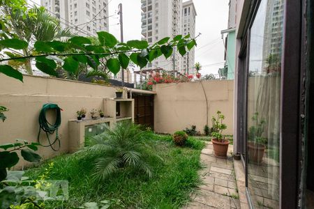 Casa à venda com 150m², 3 quartos e 4 vagas Casa à venda com 150m², 3 quartos e 4 vagasJardim