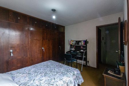 Casa à venda com 150m², 3 quartos e 4 vagas Casa à venda com 150m², 3 quartos e 4 vagasQuarto 2