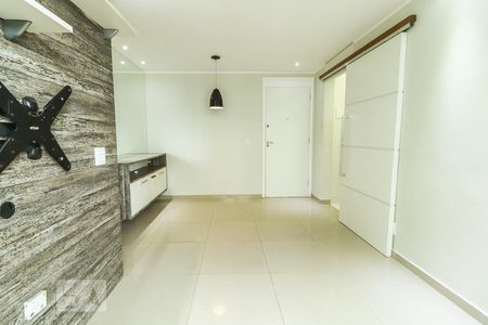 Sala de apartamento para alugar com 2 quartos, 52m² em Jacarepaguá, Rio de Janeiro