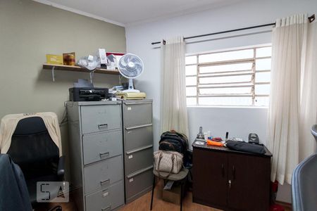 Casa à venda com 232m², 3 quartos e 3 vagasEscritório