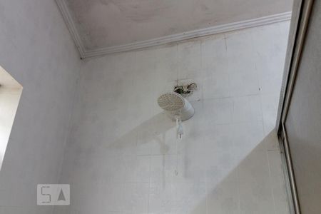 Casa à venda com 232m², 3 quartos e 3 vagasChuveiro - banheiro social