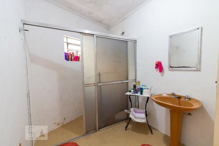 Casa à venda com 232m², 3 quartos e 3 vagasBanheiro social