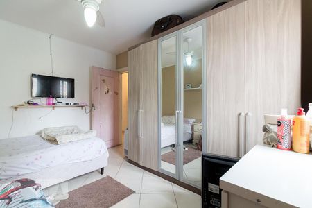 Casa à venda com 232m², 3 quartos e 3 vagasQuarto 2