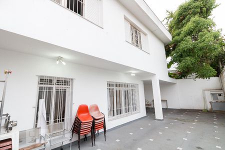 Casa à venda com 232m², 3 quartos e 3 vagasFachada