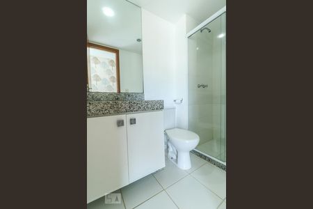 Banheiro Social de apartamento à venda com 2 quartos, 60m² em Jacarepaguá, Rio de Janeiro