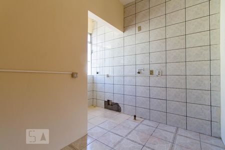 Cozinha de apartamento à venda com 2 quartos, 70m² em Vila Assunção, Porto Alegre