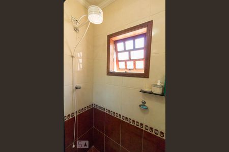 Casa à venda com 159m², 3 quartos e 4 vagasChuveiro quarto suíte