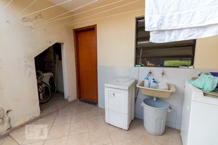 Casa à venda com 159m², 3 quartos e 4 vagasÁrea de serviço