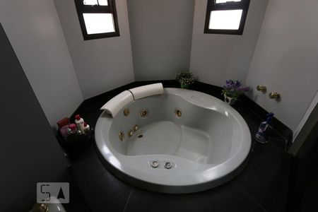 Apartamento para alugar com 250m², 3 quartos e 3 vagassuite 3