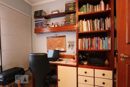 Apartamento para alugar com 250m², 3 quartos e 3 vagassuite 2