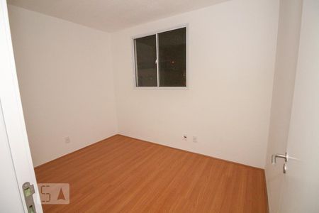 Quarto 1 de apartamento para alugar com 2 quartos, 47m² em Irajá, Rio de Janeiro