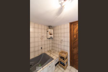 Banheiro de casa para alugar com 3 quartos, 450m² em City Lapa, São Paulo