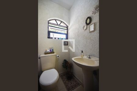 Lavabo de casa à venda com 3 quartos, 250m² em Jardim América, Taboão da Serra