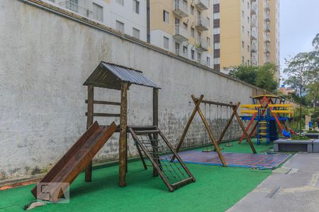Apartamento para alugar com 74m², 2 quartos e 1 vaga Apartamento para alugar com 74m², 2 quartos e 1 vagaÁrea Comum - Playground