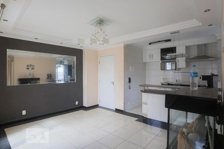 Apartamento para alugar com 74m², 2 quartos e 1 vaga Apartamento para alugar com 74m², 2 quartos e 1 vagaSala