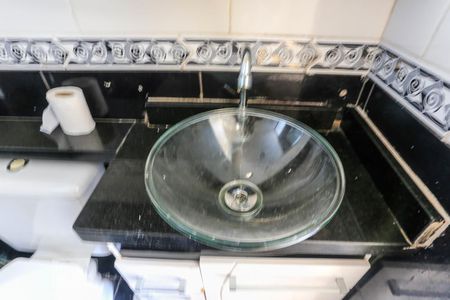 Apartamento para alugar com 74m², 2 quartos e 1 vaga Apartamento para alugar com 74m², 2 quartos e 1 vagaBanheiro