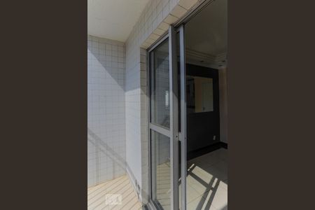 Apartamento para alugar com 74m², 2 quartos e 1 vaga Apartamento para alugar com 74m², 2 quartos e 1 vagaVaranda da Sala