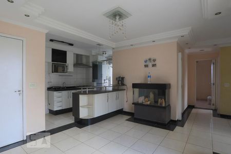 Apartamento para alugar com 74m², 2 quartos e 1 vaga Apartamento para alugar com 74m², 2 quartos e 1 vagaSala