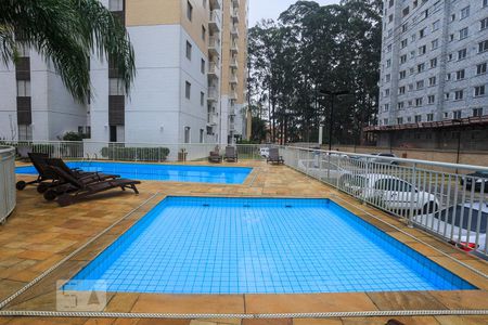 Apartamento para alugar com 74m², 2 quartos e 1 vaga Apartamento para alugar com 74m², 2 quartos e 1 vagaÁrea comum - Piscina