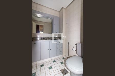 Apartamento à venda com 126m², 3 quartos e 2 vagasBanheiro da Suíte