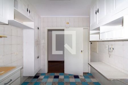 Apartamento à venda com 126m², 3 quartos e 2 vagasCozinha