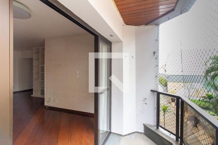 Apartamento à venda com 126m², 3 quartos e 2 vagasVaranda