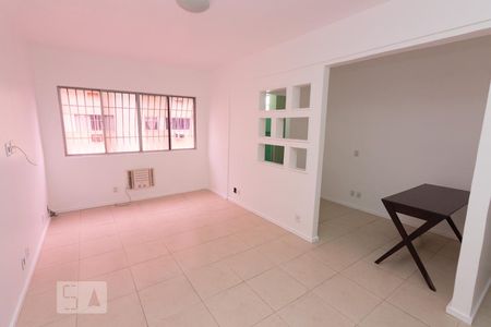 Sala de apartamento à venda com 1 quarto, 60m² em Tanque, Rio de Janeiro