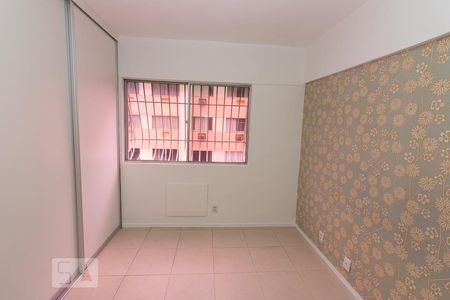 Quarto 1 de apartamento à venda com 1 quarto, 60m² em Tanque, Rio de Janeiro