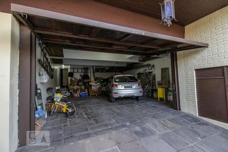 Casa à venda com 300m², 3 quartos e 3 vagasGaragem