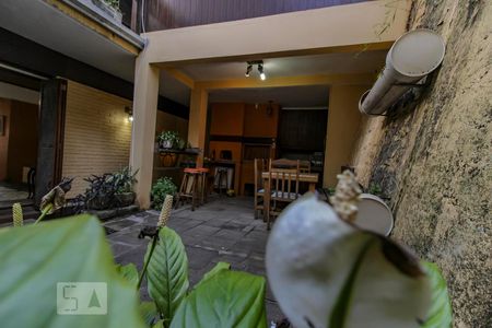 Casa à venda com 300m², 3 quartos e 3 vagasChurrasqueira