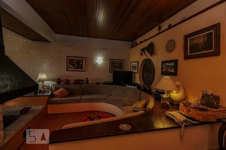 Casa à venda com 300m², 3 quartos e 3 vagasSala