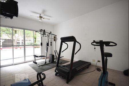 Apartamento à venda com 98m², 3 quartos e 2 vagasAcademia