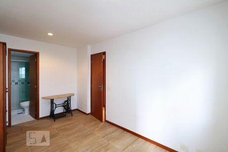 Apartamento à venda com 71m², 3 quartos e 1 vagaSuíte 2