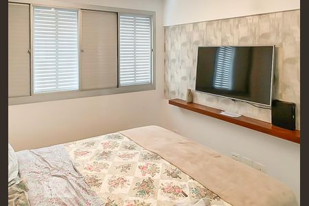 Suíte  de apartamento para alugar com 2 quartos, 100m² em Vila Olímpia, São Paulo