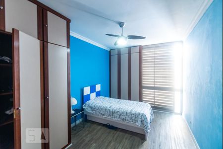 Casa à venda com 384m², 3 quartos e 4 vagas Casa à venda com 384m², 3 quartos e 4 vagasQuarto 1