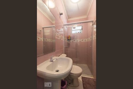 Casa à venda com 130m², 2 quartos e 1 vaga2o. Andar - Suíte 1 - Banheiro