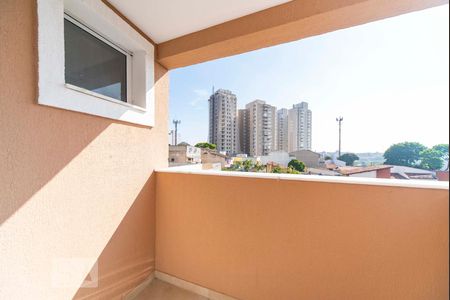 Apartamento à venda com 70m², 2 quartos e 2 vagasSacada do Quarto 2
