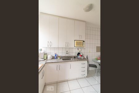 Apartamento à venda com 90m², 3 quartos e 2 vagas Apartamento à venda com 90m², 3 quartos e 2 vagasCozinha