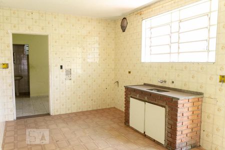 Casa à venda com 277m², 3 quartos e 2 vagas Casa à venda com 277m², 3 quartos e 2 vagasCozinha