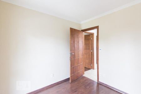 Casa à venda com 230m², 3 quartos e 4 vagasQuarto 2