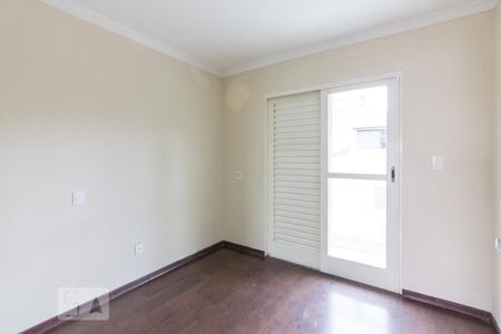 Casa à venda com 230m², 3 quartos e 4 vagasQuarto 2