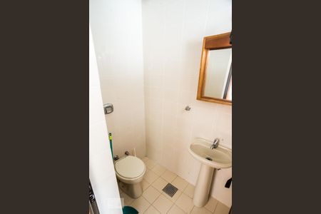 Apartamento à venda com 132m², 3 quartos e 1 vaga Apartamento à venda com 132m², 3 quartos e 1 vagaBanheiro de Serviço