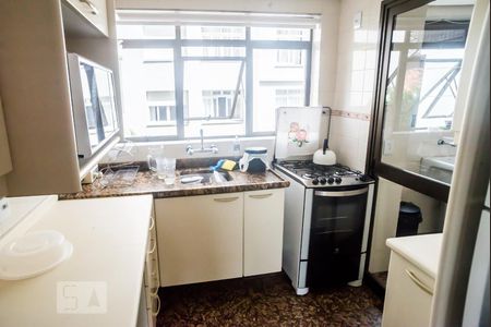 Apartamento à venda com 132m², 3 quartos e 1 vaga Apartamento à venda com 132m², 3 quartos e 1 vagaCozinha