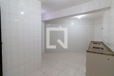 Casa à venda com 300m², 3 quartos e 2 vagas Casa à venda com 300m², 3 quartos e 2 vagasCozinha
