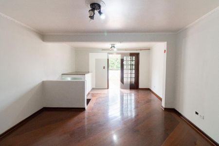 Casa à venda com 300m², 3 quartos e 2 vagas Casa à venda com 300m², 3 quartos e 2 vagasQuarto 3