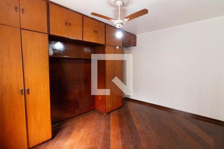 Casa à venda com 300m², 3 quartos e 2 vagas Casa à venda com 300m², 3 quartos e 2 vagasQuarto 2