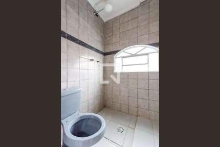 Casa à venda com 95m², 2 quartos e sem vaga Casa à venda com 95m², 2 quartos e sem vagaBanheiro da Suíte 2