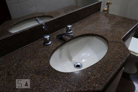 Apartamento à venda com 86m², 3 quartos e 2 vagasBanheiro da Suíte